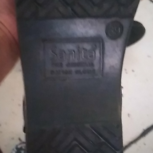 Shoes - Picture 3 of 3